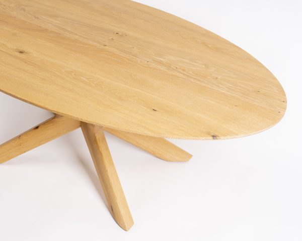 X-LINE CROSS Massivholz-Couchtisch